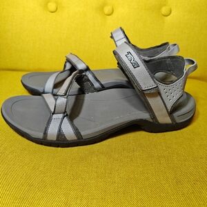 Teva Women's Verra Outdoor Gray Hiking Strappy Slingback Sandals Size 8